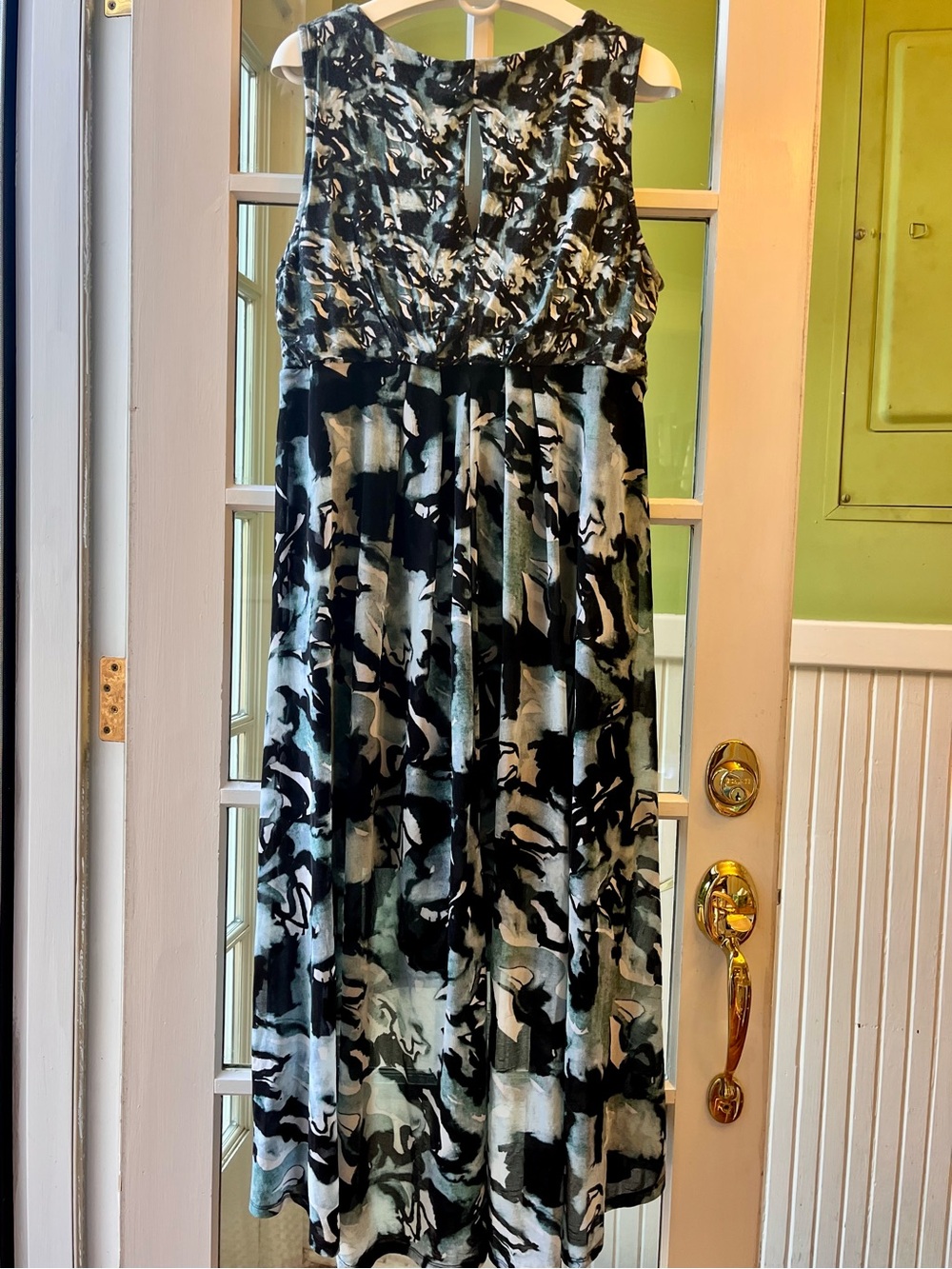 Vera Wang Black & Pale Blue Abstract High-Low Maxi Dress with V-Neck & Cutout - Picture 2 of 10